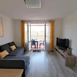 Apartment Au Petit Bonheur, Centre St-raphael, 8min A Pied Saint-Raphaël